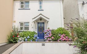 2 Primrose Cottage